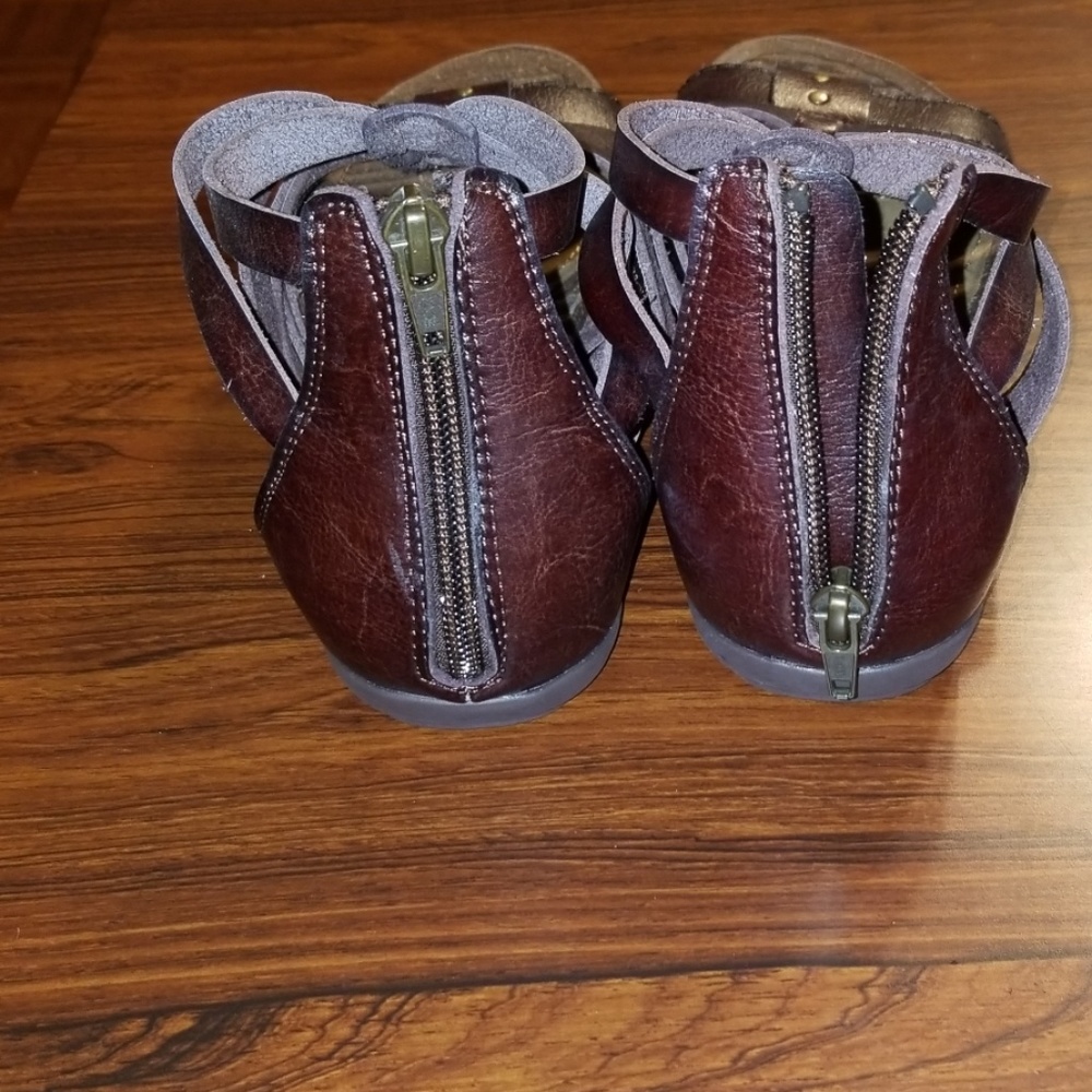 Sandals - Picture 2 of 2